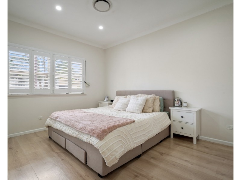 5 Beale Crescent, Peakhurst NSW 2210