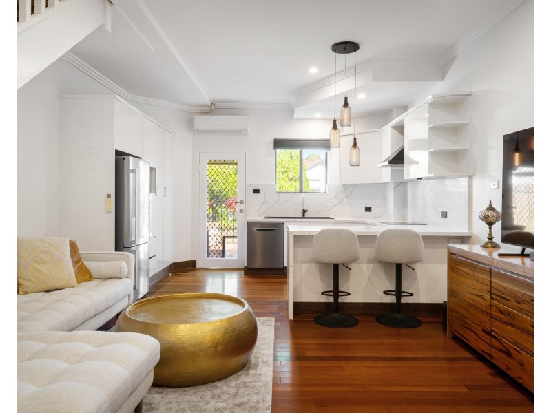 2/3 Richmond Avenue, Sylvania Waters NSW 2224