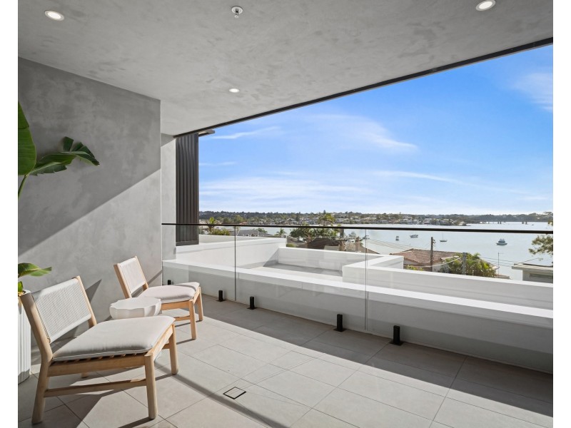 1/6 Holt Road, Taren Point NSW 2229