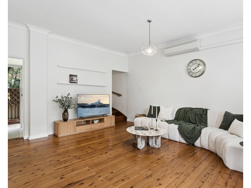 2/114 Chuter Avenue, Ramsgate Beach NSW 2217