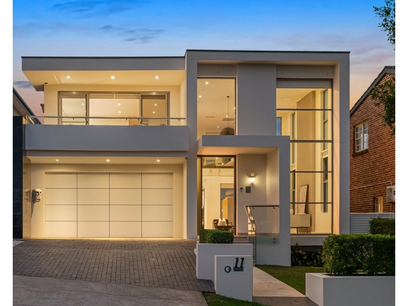 11 Lorna Avenue, Blakehurst NSW 2221
