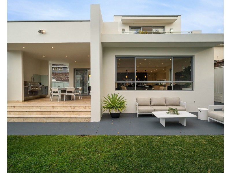 11 Lorna Avenue, Blakehurst NSW 2221