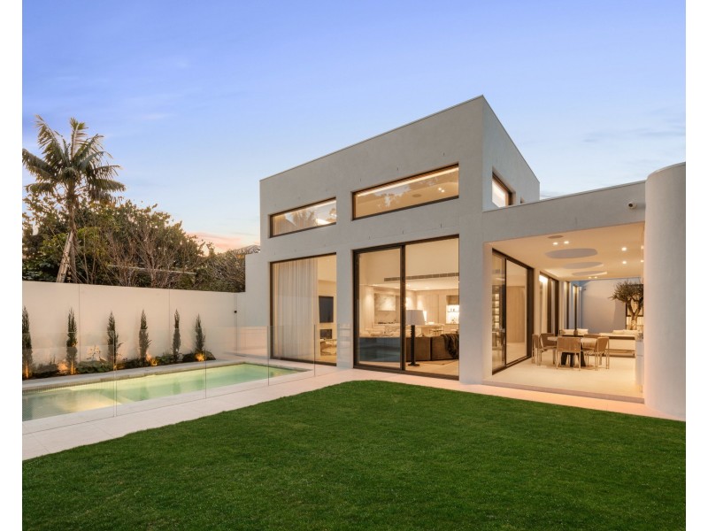 15 Empire Avenue, Blakehurst NSW 2221