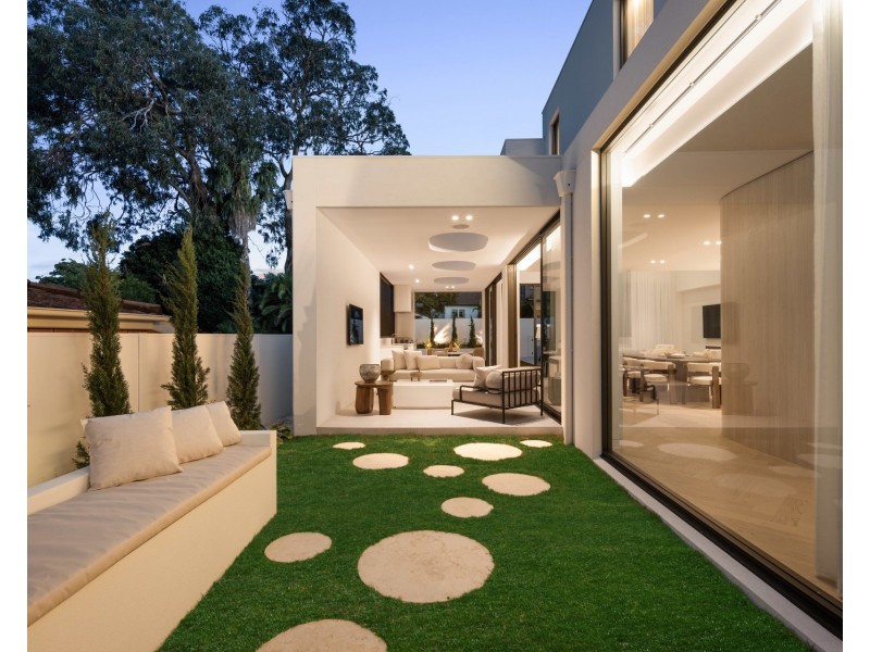 15 Empire Avenue, Blakehurst NSW 2221
