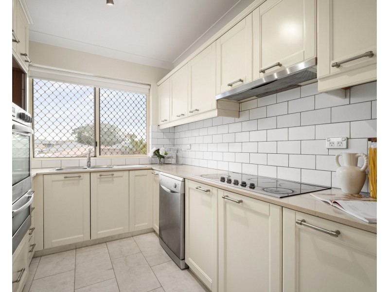 2/144 Russell Avenue, Dolls Point NSW 2219