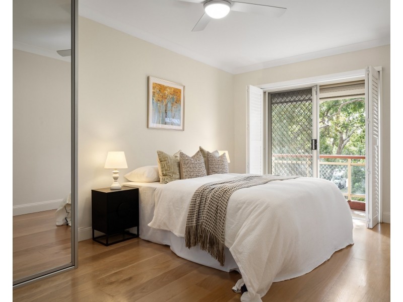 2/144 Russell Avenue, Dolls Point NSW 2219