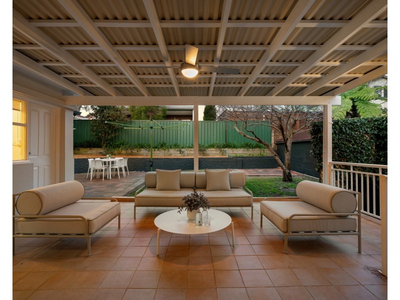 2 Palmer Crescent, Bexley NSW 2207