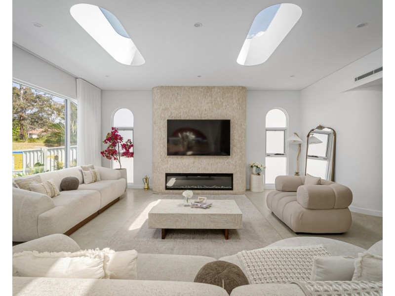 4 Burradoo Road, Beverly Hills NSW 2209