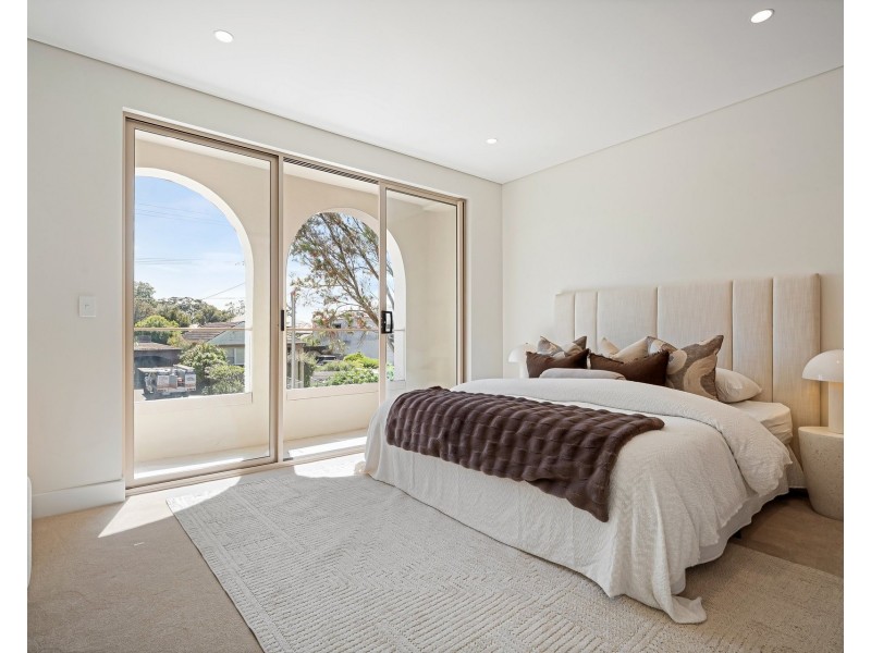 12a MacFarlane Parade, Sylvania NSW 2224