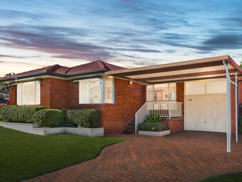 35 Kathleen Parade, Picnic Point NSW 2213