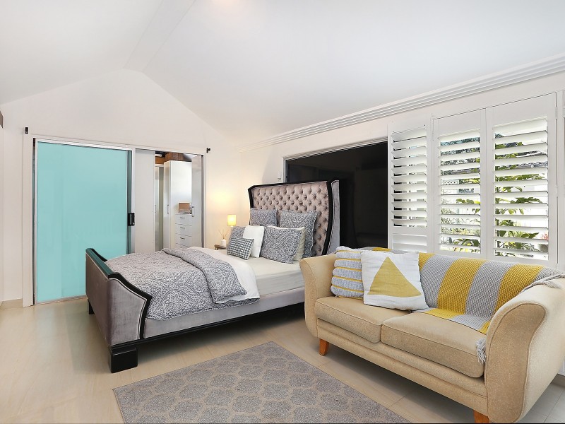 747 Henry Lawson Drive, Picnic Point NSW 2213