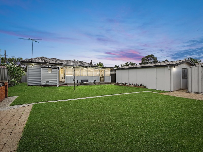 44 Bullecourt Avenue, Milperra NSW 2214