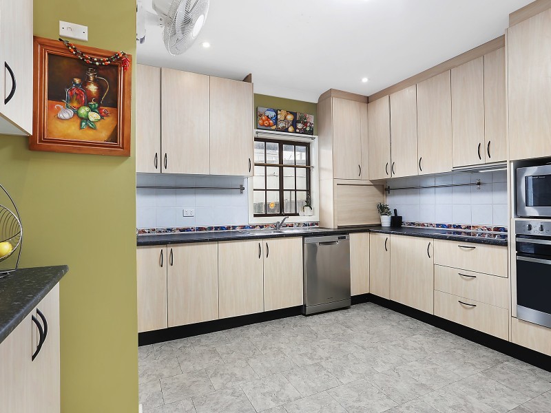 2 Denny Road, Picnic Point NSW 2213