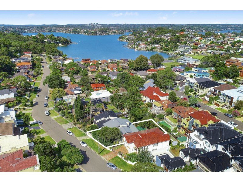 7 Waratah Street, Blakehurst NSW 2221