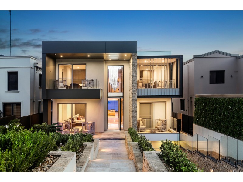 16 Townson Street, Blakehurst NSW 2221