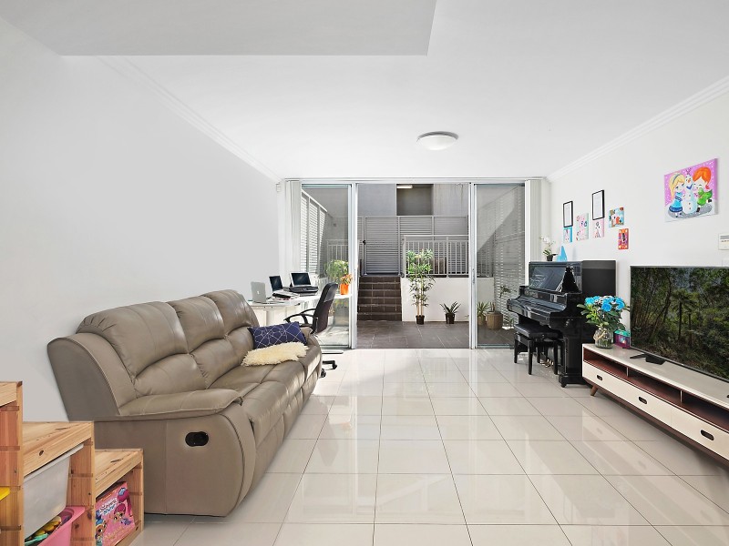 5/37 Forest Road, Hurstville NSW 2220