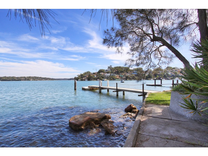 36 Pleasant Way, Blakehurst NSW 2221