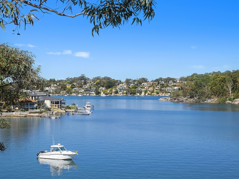 16b Russell Street, Oatley NSW 2223