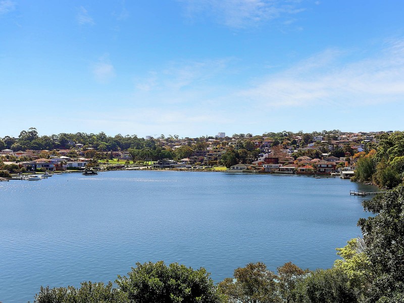 29 Pleasant Way, Blakehurst NSW 2221