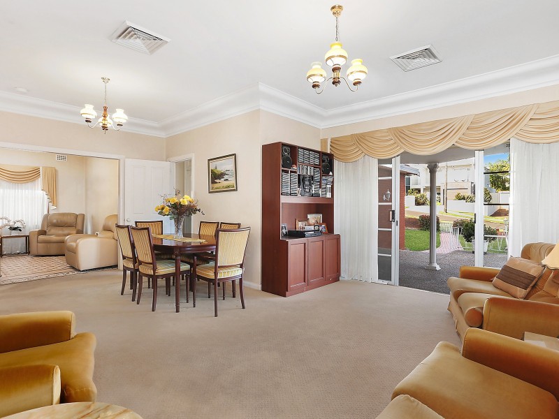 9 West Crescent, Hurstville Grove NSW 2220