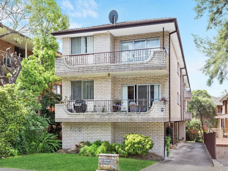 1/6 Carnarvon Street, Carlton NSW 2218