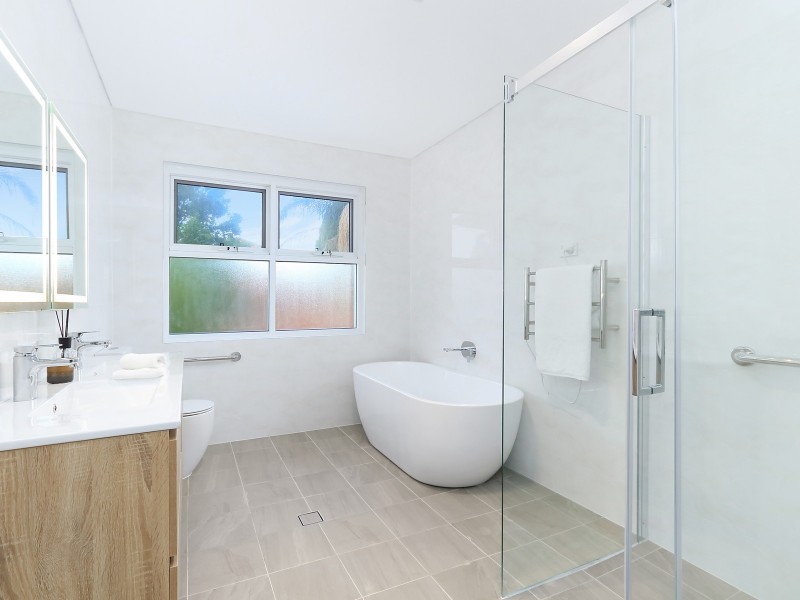 8 Neirbo Avenue, Hurstville NSW 2220