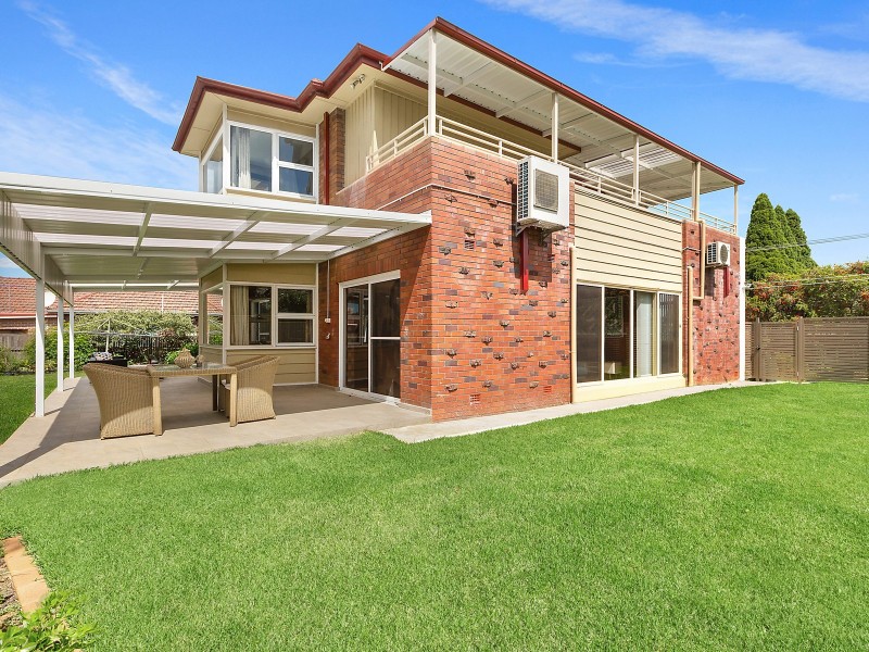 8 Neirbo Avenue, Hurstville NSW 2220