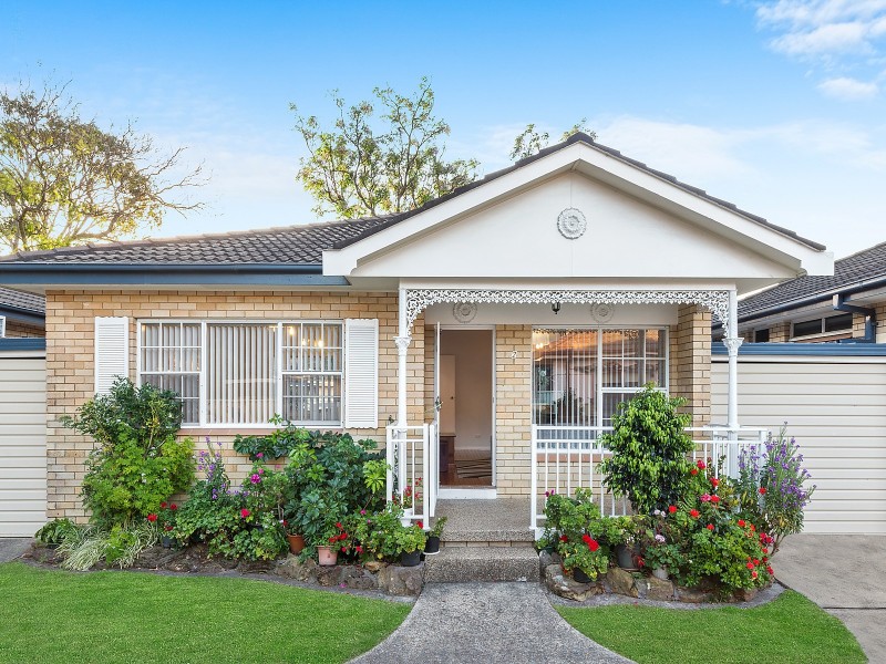 2/5 Kings Road, Brighton-le-sands NSW 2216