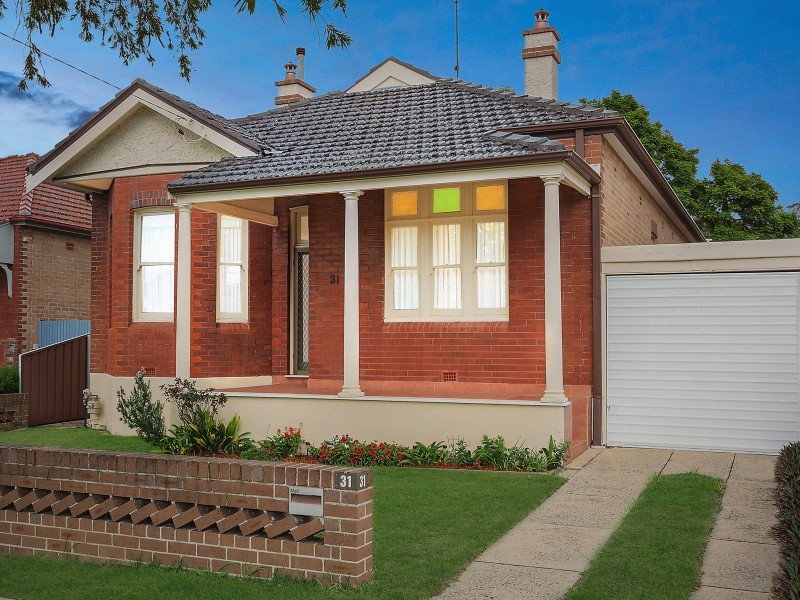 31 Arthur Street, Carlton NSW 2218