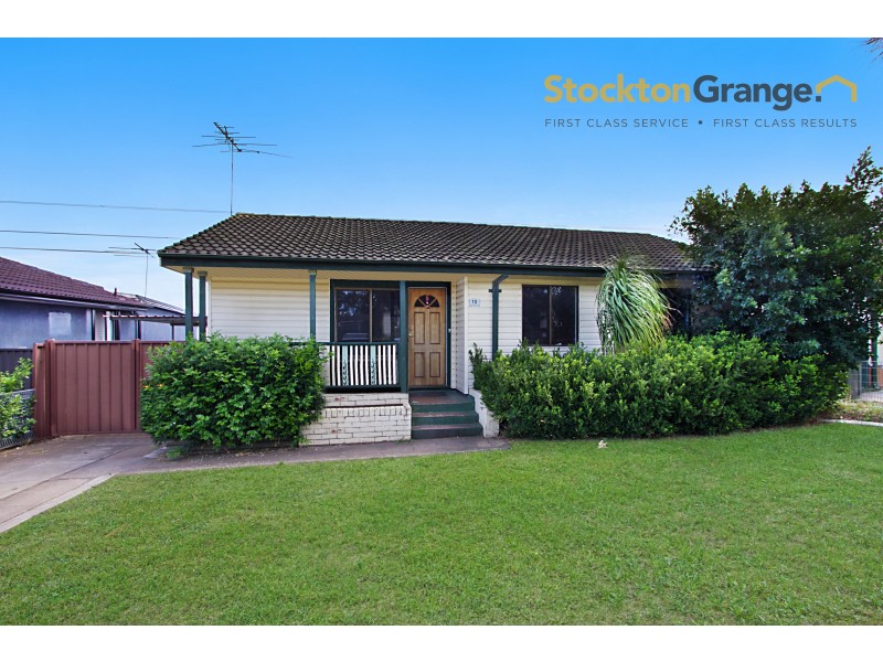 10 Finisterre Avenue, Whalan NSW 2770
