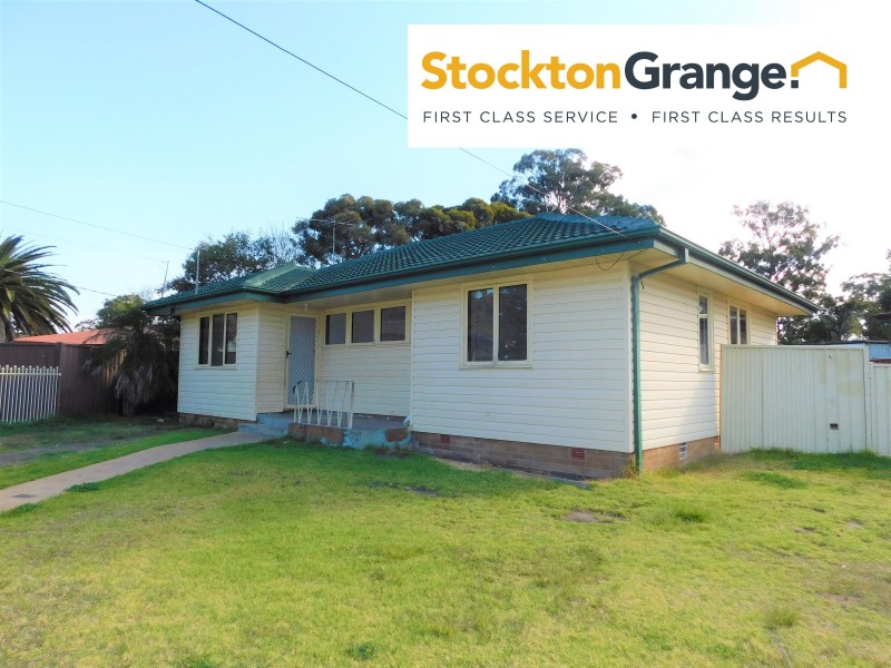 7 Palau Crescent, Lethbridge Park NSW 2770