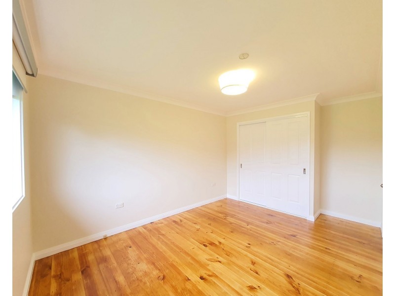 19 Grevillea Drive, St Clair NSW 2759