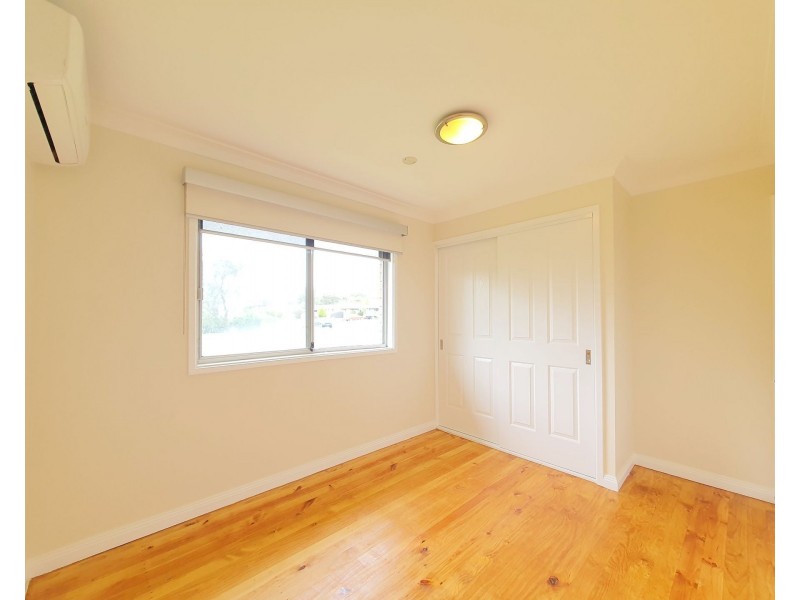 19 Grevillea Drive, St Clair NSW 2759