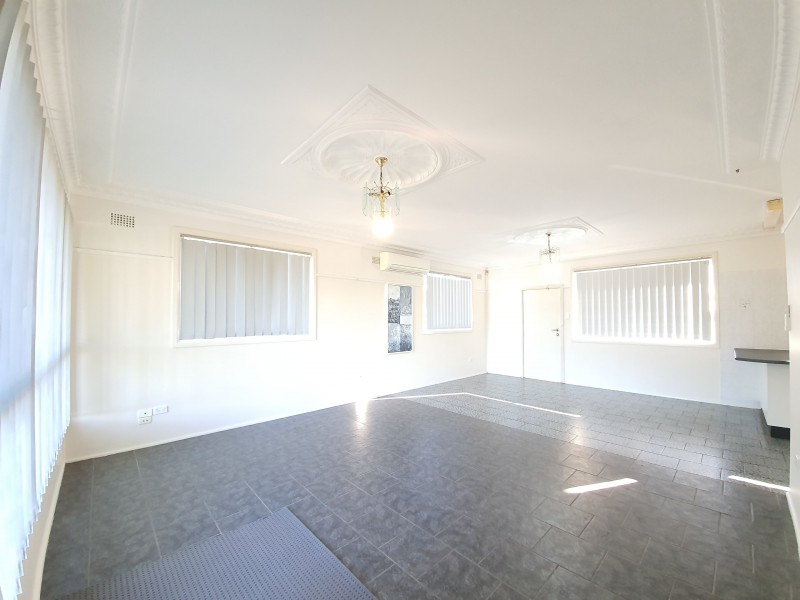 1/141 Great Western Highway, Oxley Park NSW 2760