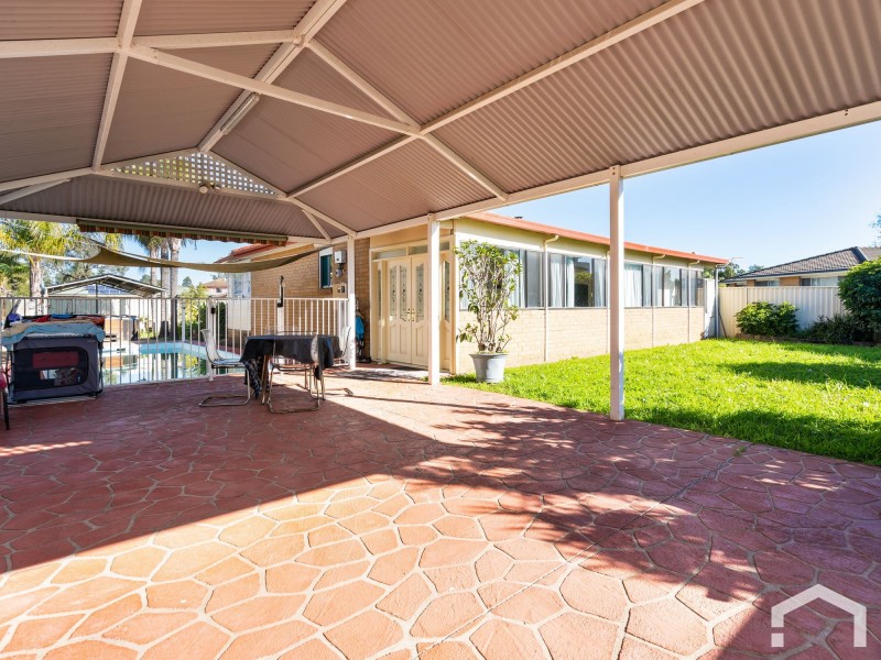 20 Tichborne Dr, Quakers Hill NSW 2763