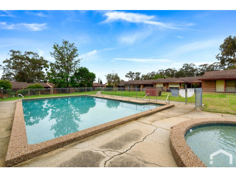 8/5 Carpenter St, Colyton NSW 2760