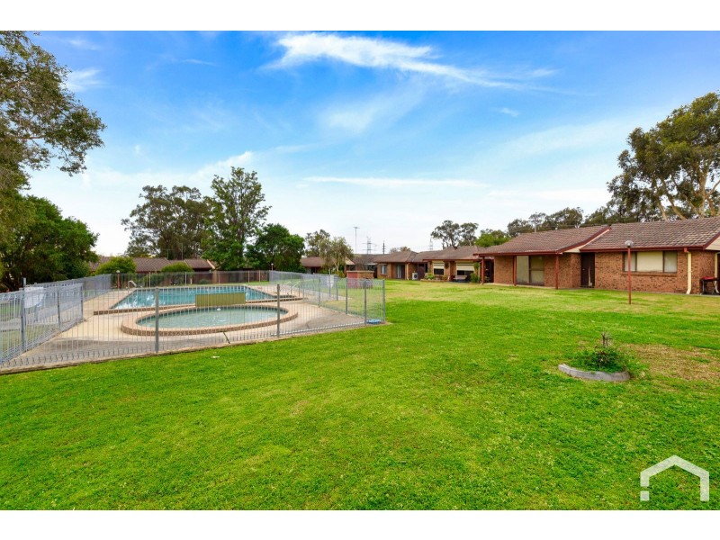 8/5 Carpenter St, Colyton NSW 2760