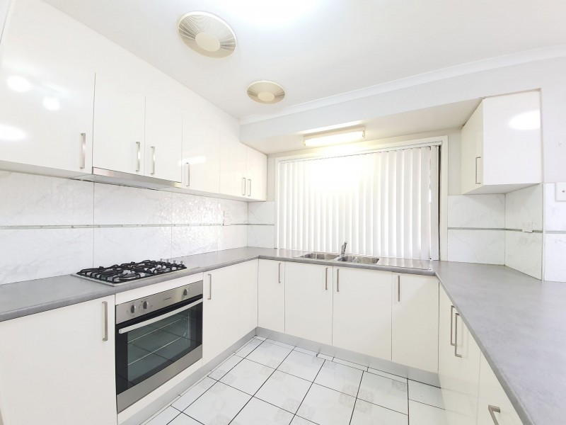 103 Explorers Way, St Clair NSW 2759