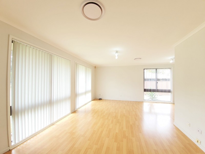 103 Explorers Way, St Clair NSW 2759
