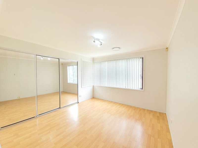 103 Explorers Way, St Clair NSW 2759