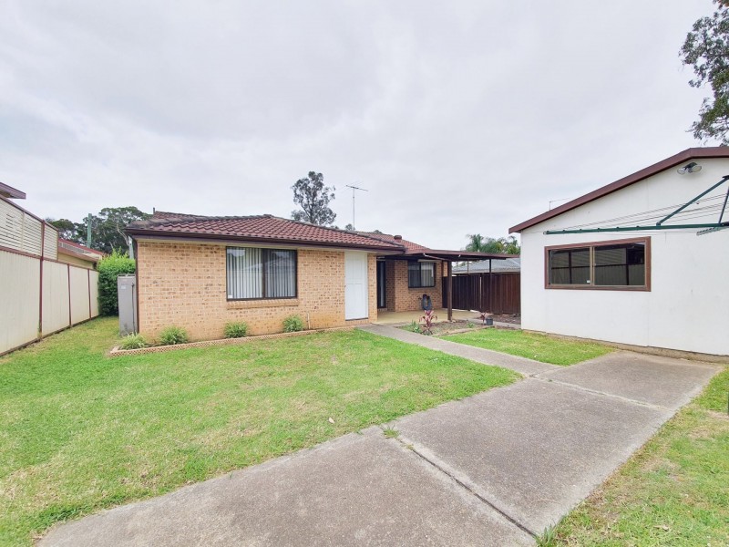 103 Explorers Way, St Clair NSW 2759