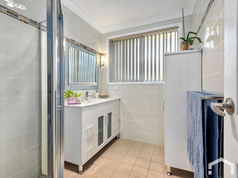 17 Caramar Street, Dharruk NSW 2770