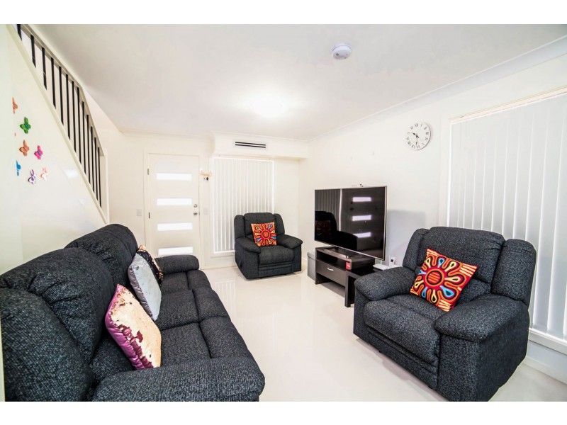 2/4 Collins Street, St Marys NSW 2760