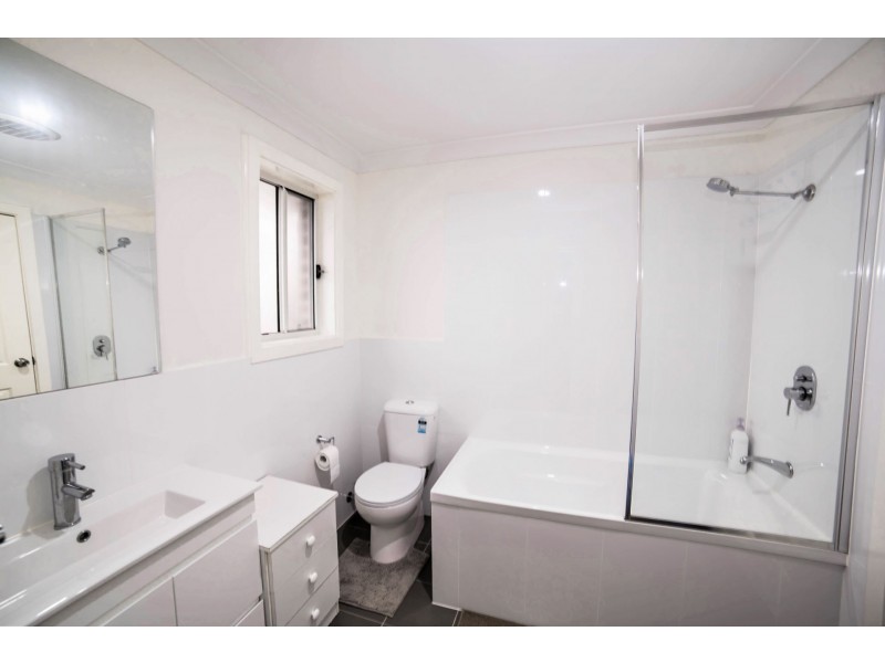 2/4 Collins Street, St Marys NSW 2760