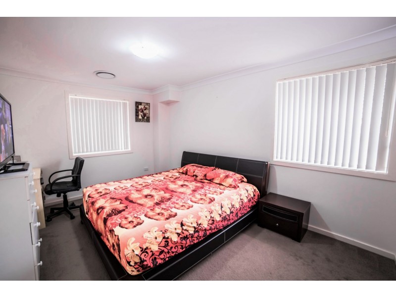 2/4 Collins Street, St Marys NSW 2760