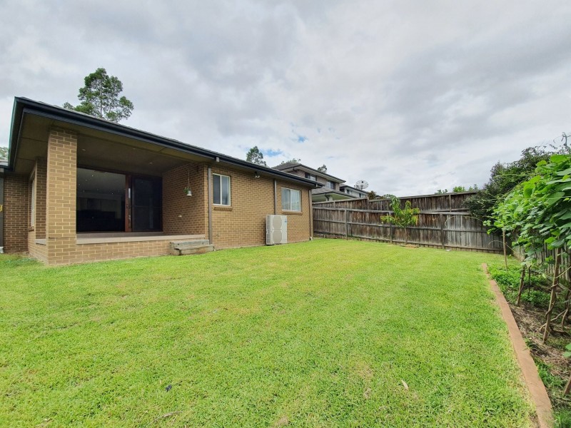 64 Bridgewood Drive, Beaumont Hills NSW 2155