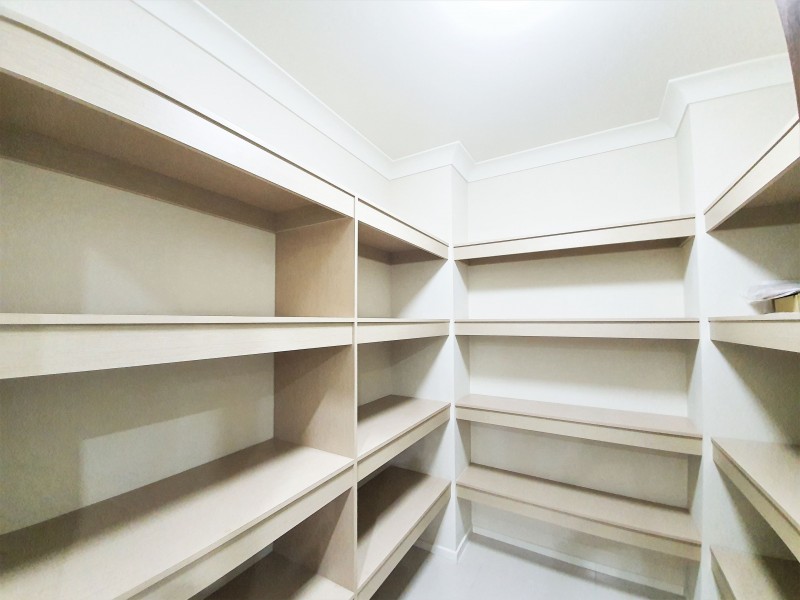 10 Greenhood Crescent, Denham Court NSW 2565