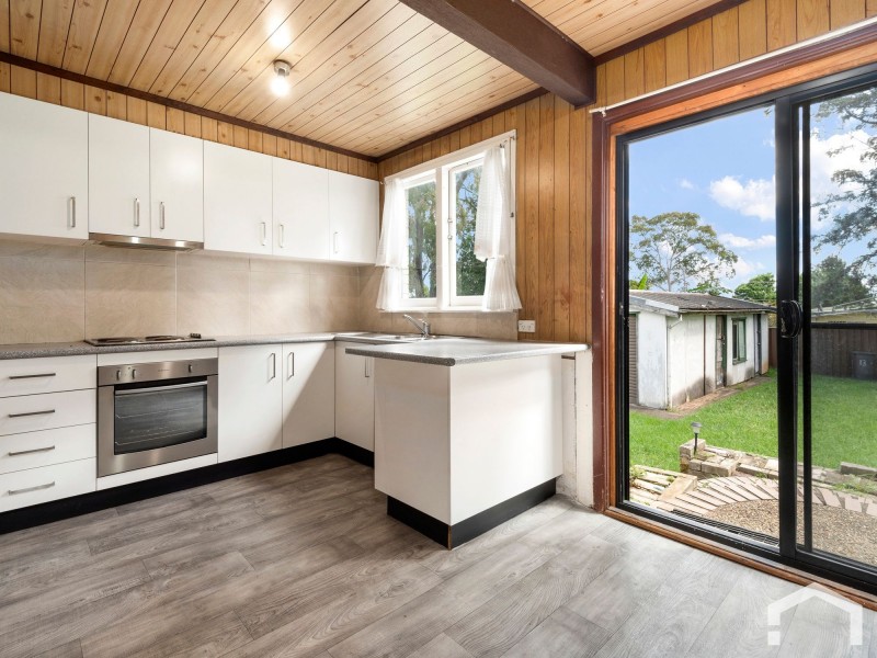 13 Field Place, Blackett NSW 2770