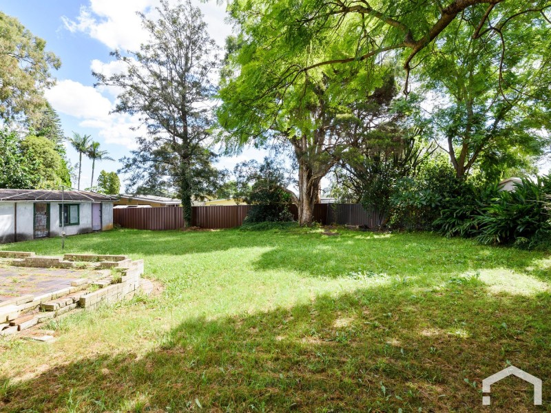 13 Field Place, Blackett NSW 2770