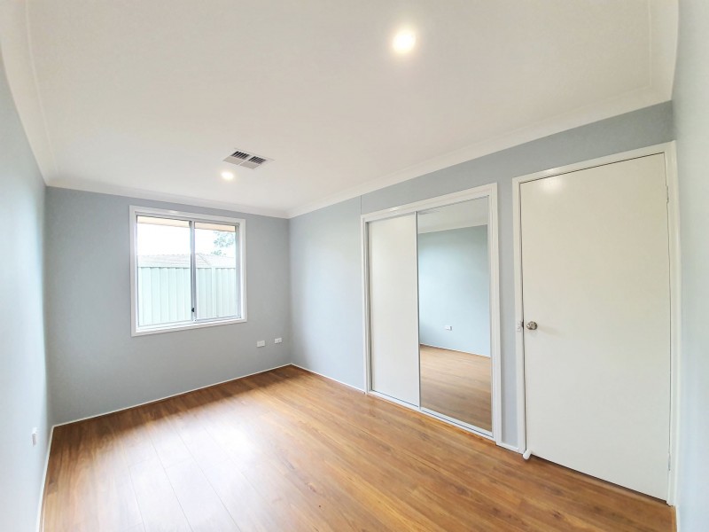 19 Snowdrift Court, St Clair NSW 2759